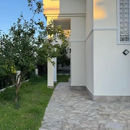 Casa Luna Villa *